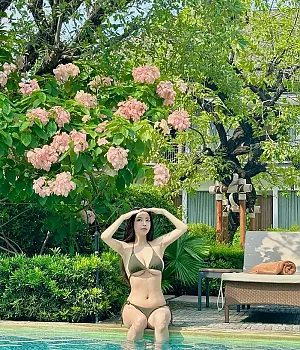 아침,저녁 수영해서 사진 많음