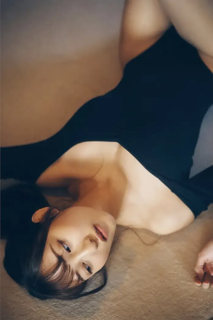 리리사 츠지(Ririsa Tsuji), FLASH 디지털 사진집 「그녀는 완벽하다 후편」Set.02