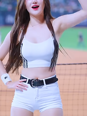파울볼이 고마운 해리턴 김해리 치어리더