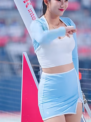 진짜 핏이 완벽하다ㄷㄷ Up! 아웃송 김진아 치어리더