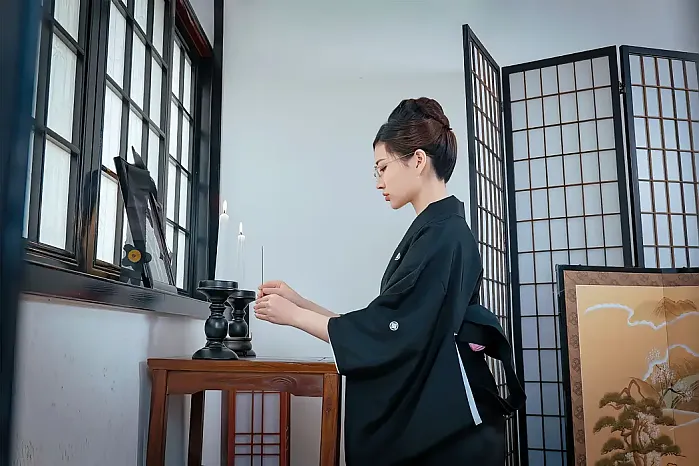 연연 미망인 사진집