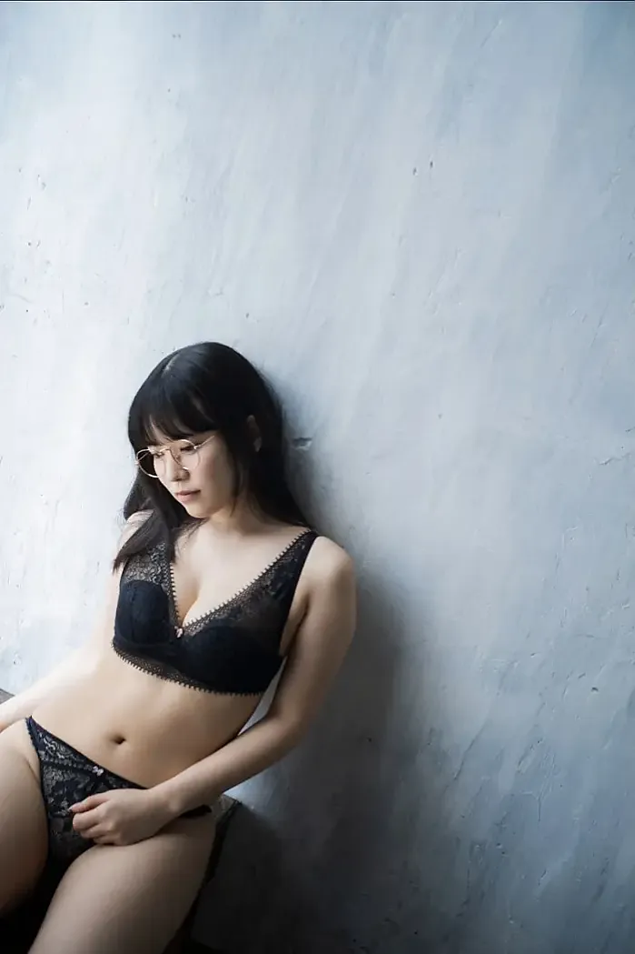 우미 시노노메 사진집 「여자아이의 비밀」 Set.01