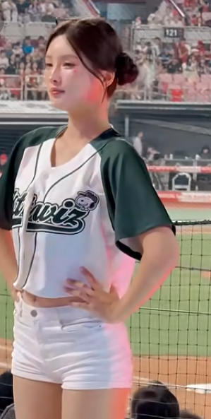 김정원 치어리더 KT 위즈 - 아웃송 챌린지