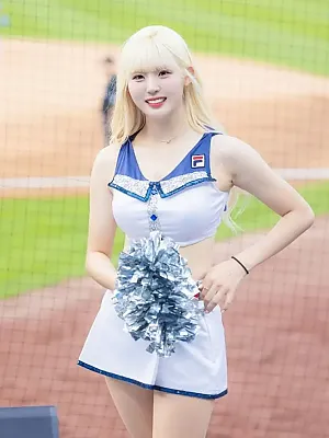 안혜지1