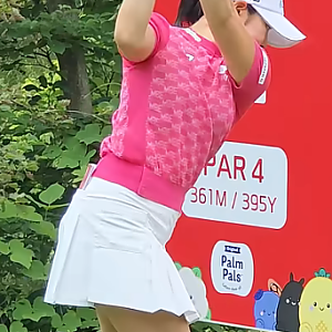 이 각도면 레깅이 다 보입니다