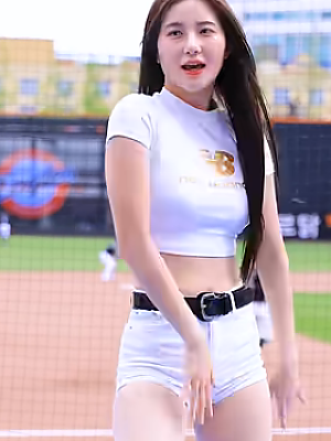 와.. 진짜 예쁘다 미모 킹정이다