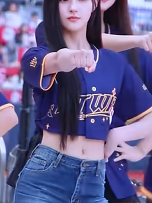 걸그룹  키스오브라이프 하늘의 Hold up 아웃송