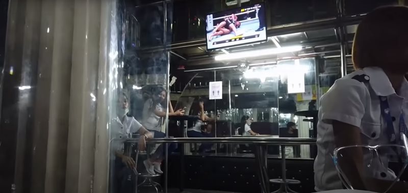 앙헬레스 워킹스트리트 바카라 바(baccara bar) 필리핀 락다운 이후 반년만에 문을 연 클락, 앙헬 bar 방문