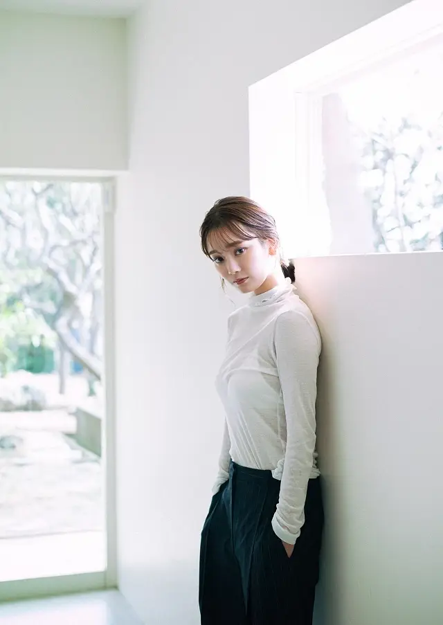 아오토 시노 디지털 한정 YJ 포토북 「잡아라」 Set.01