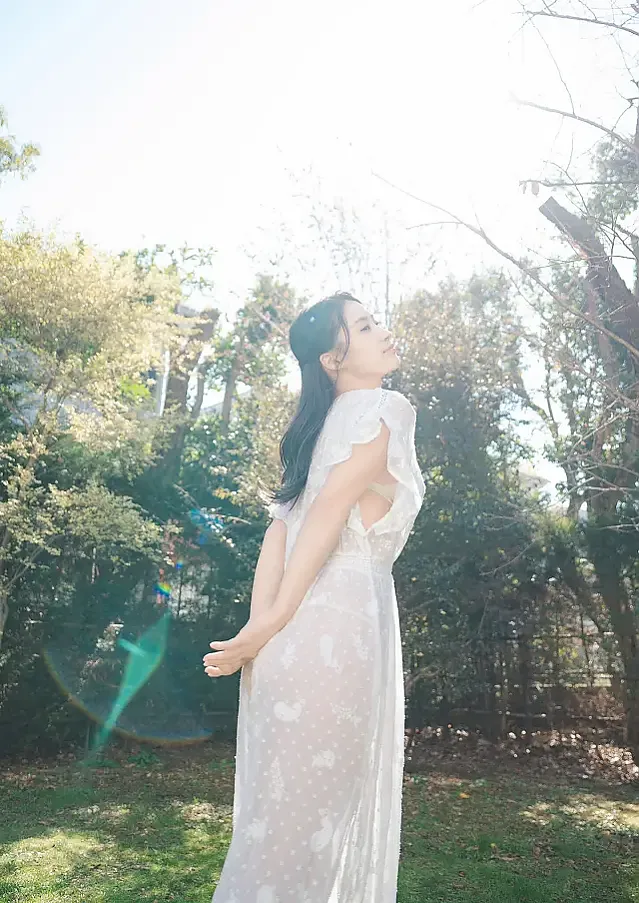 스미다 아야노 디지털 사진집 『 백일몽 』 Set.01