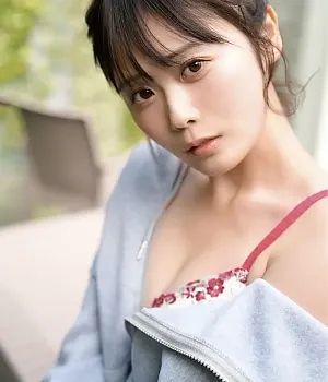 아카리 시라세 1st 사진집 [ 착각 ] Set.02