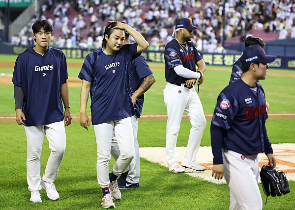 ‘LG와 무승부’ 롯데, 10연패 탈출 실패…‘박계범 만루포’ 두산, 한화 꺾고 7연승