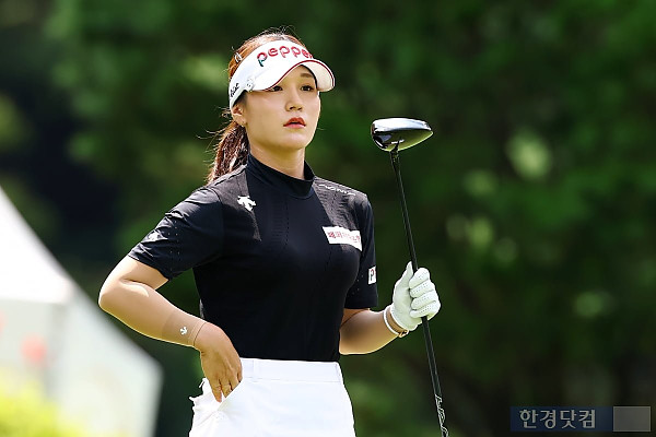 [포토] 황정미, '환한 미소로 출발~' (BC카드·한경 레이디스컵 2025)