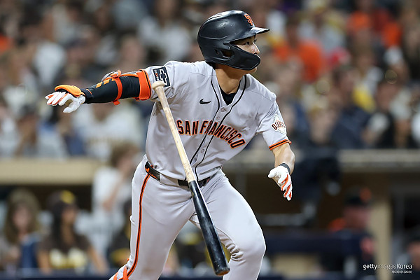 ‘9G 연속 안타’ 이정후, 166.1km 레이저 샷 ‘팀은 2연패’