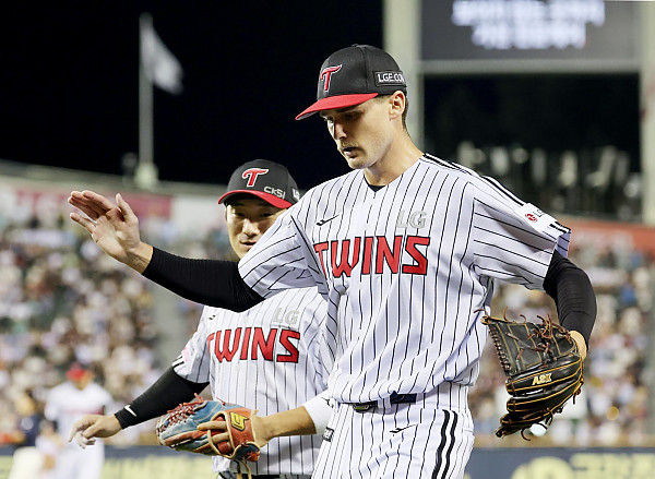 여전히 위력적인 톨허스트…왕좌 탈환 노리는 LG, 대권 도전의 날개 달까 [SD 잠실 스타]