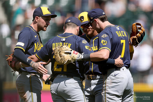 ‘14연승 끝’ 하지만 밀워키는 ‘ML 최강의 팀’이 되었다