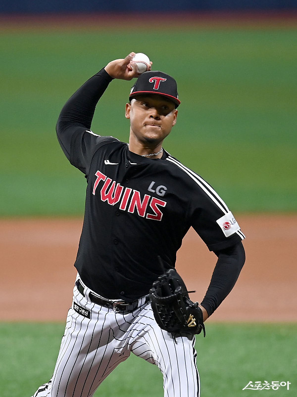 ‘LG에서 방출’ 에르난데스, 토론토와 계약 ‘ML 재도전’