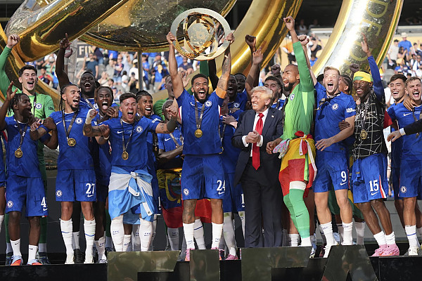 방출대상자 10명 확정한 첼시, 스털링-은쿤쿠-베이가 등 모두 매각 희망