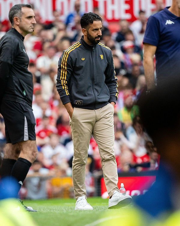아스널에 져도 좌절 않는 맨유 아모림 감독 “우리가 더 나았다, 누구든 이길 수 있다”