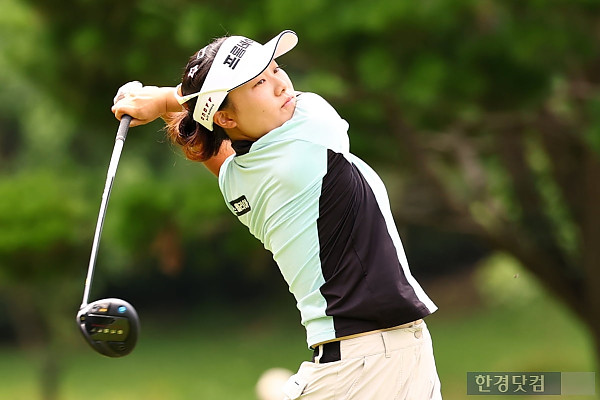 [포토] 이주현, '온 힘을 다해~' (BC카드·한경 레이디스컵 2025)